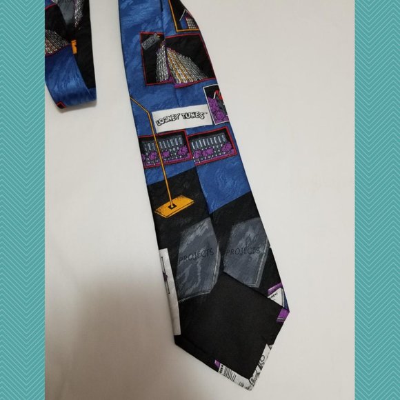 Lot of 2 Cartoon Printed Neck Ties Mickey & Daffy - Picture 5 of 7